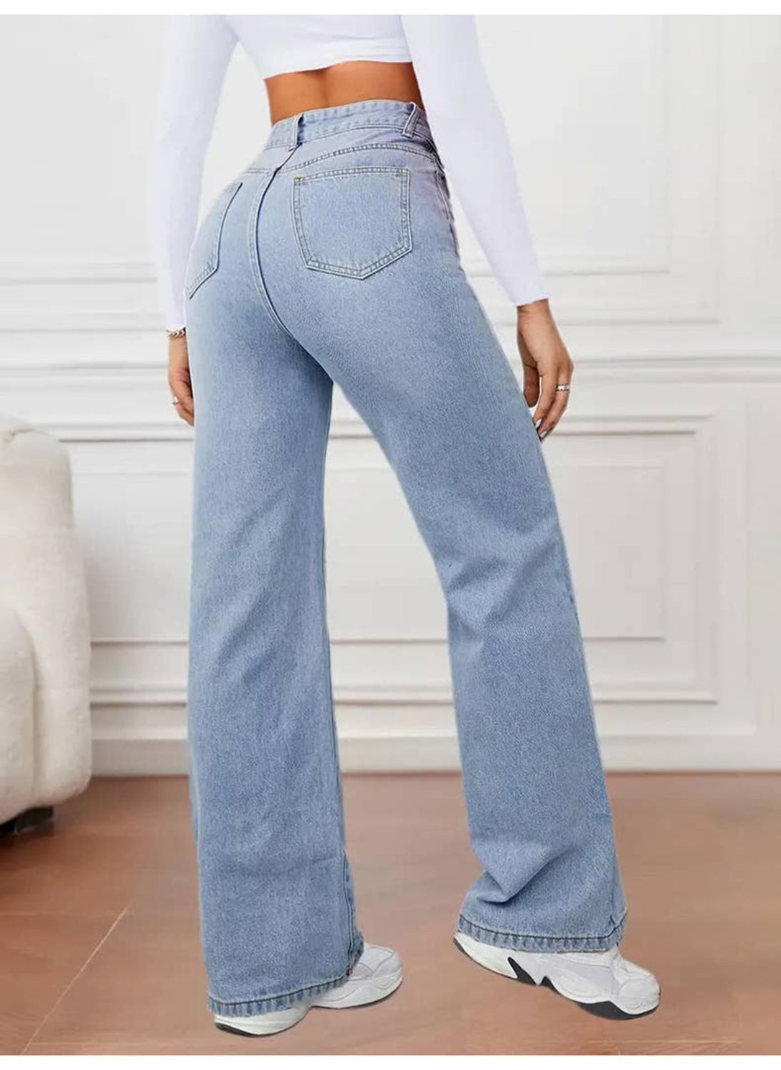 Stretch Loose Straight-Leg Jeans